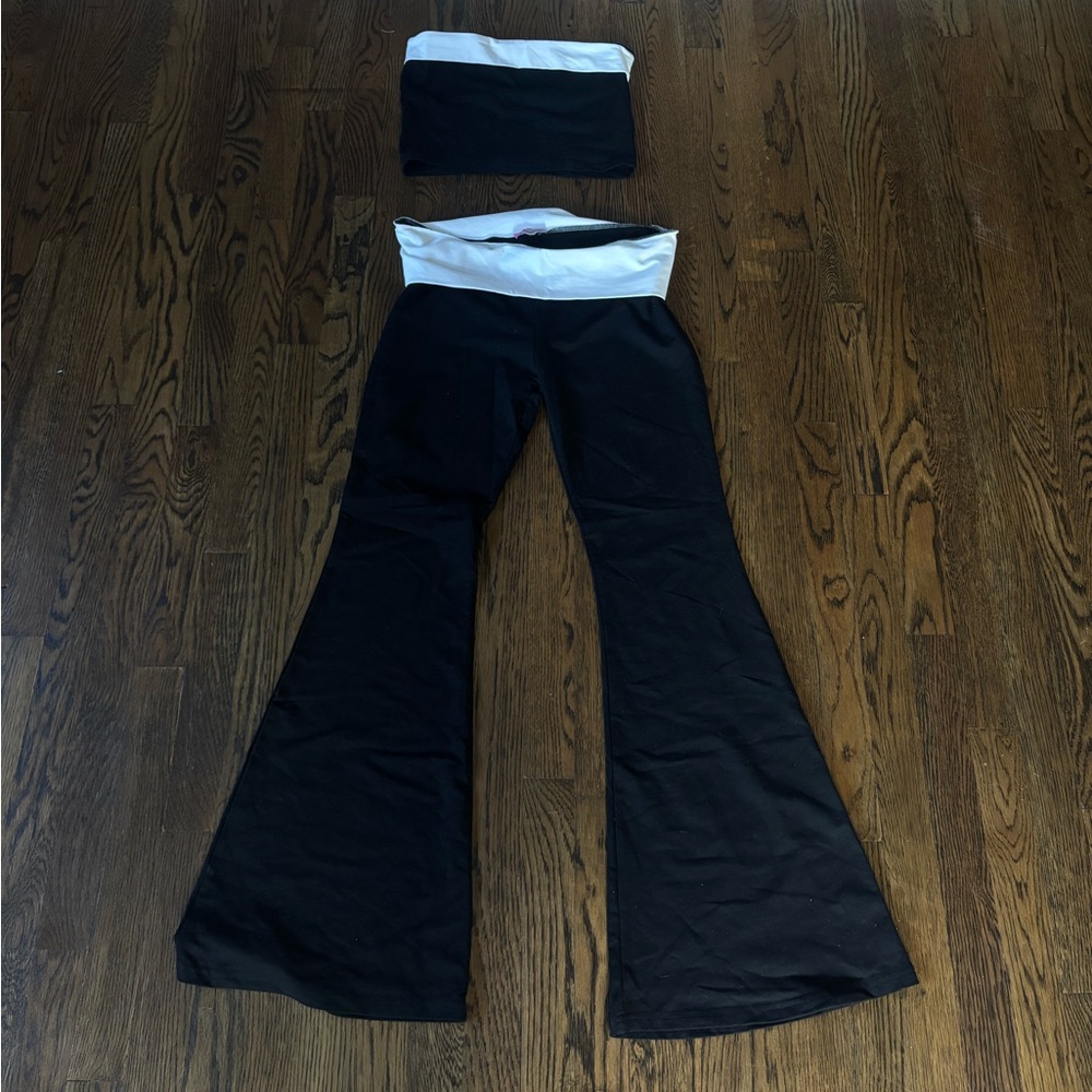 Edikted Black and White Women’s Flared Leggings